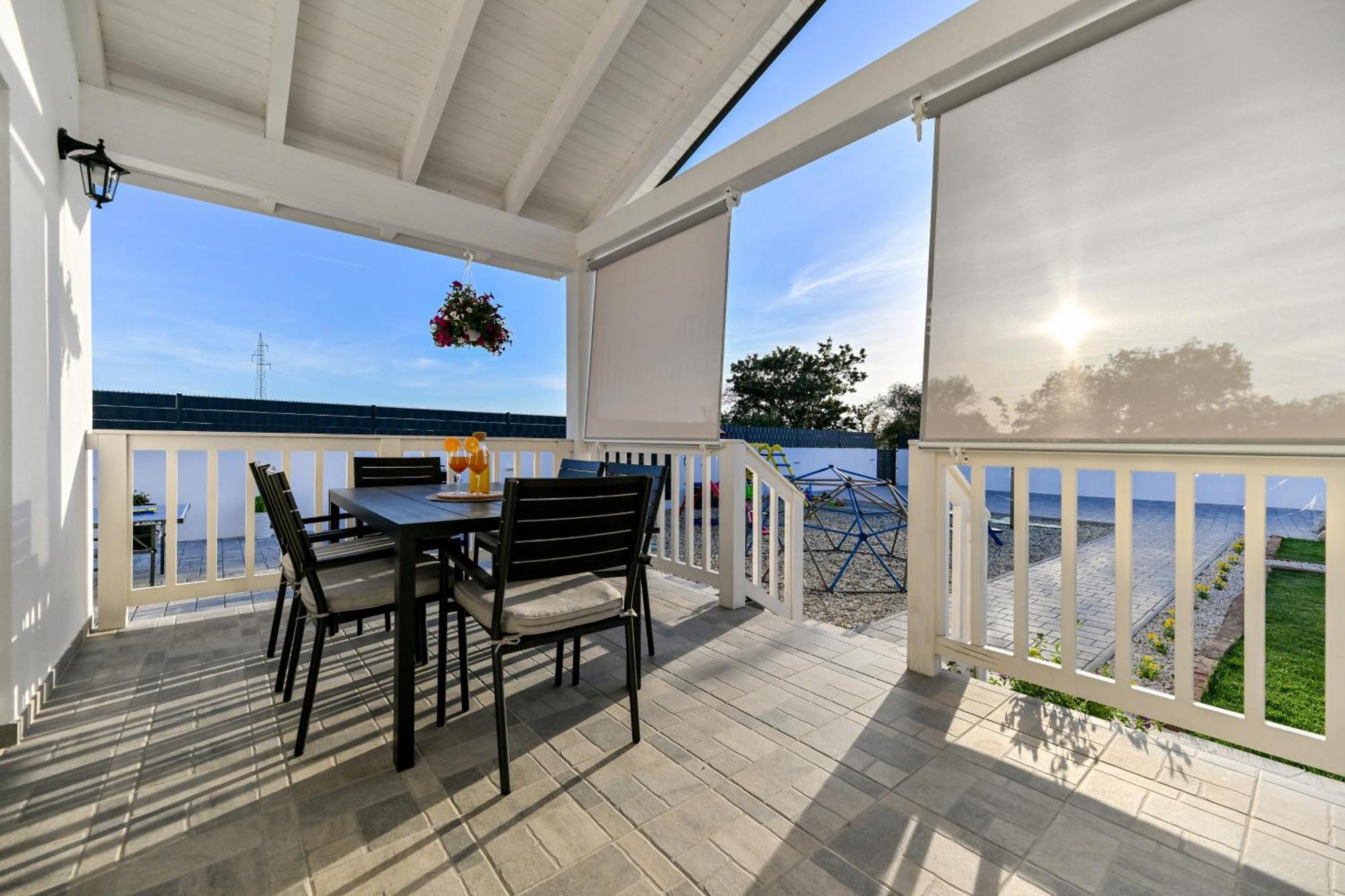 Holiday Home Aprilis With Pool, Jacuzzi And Sauna Galovac  Buitenkant foto