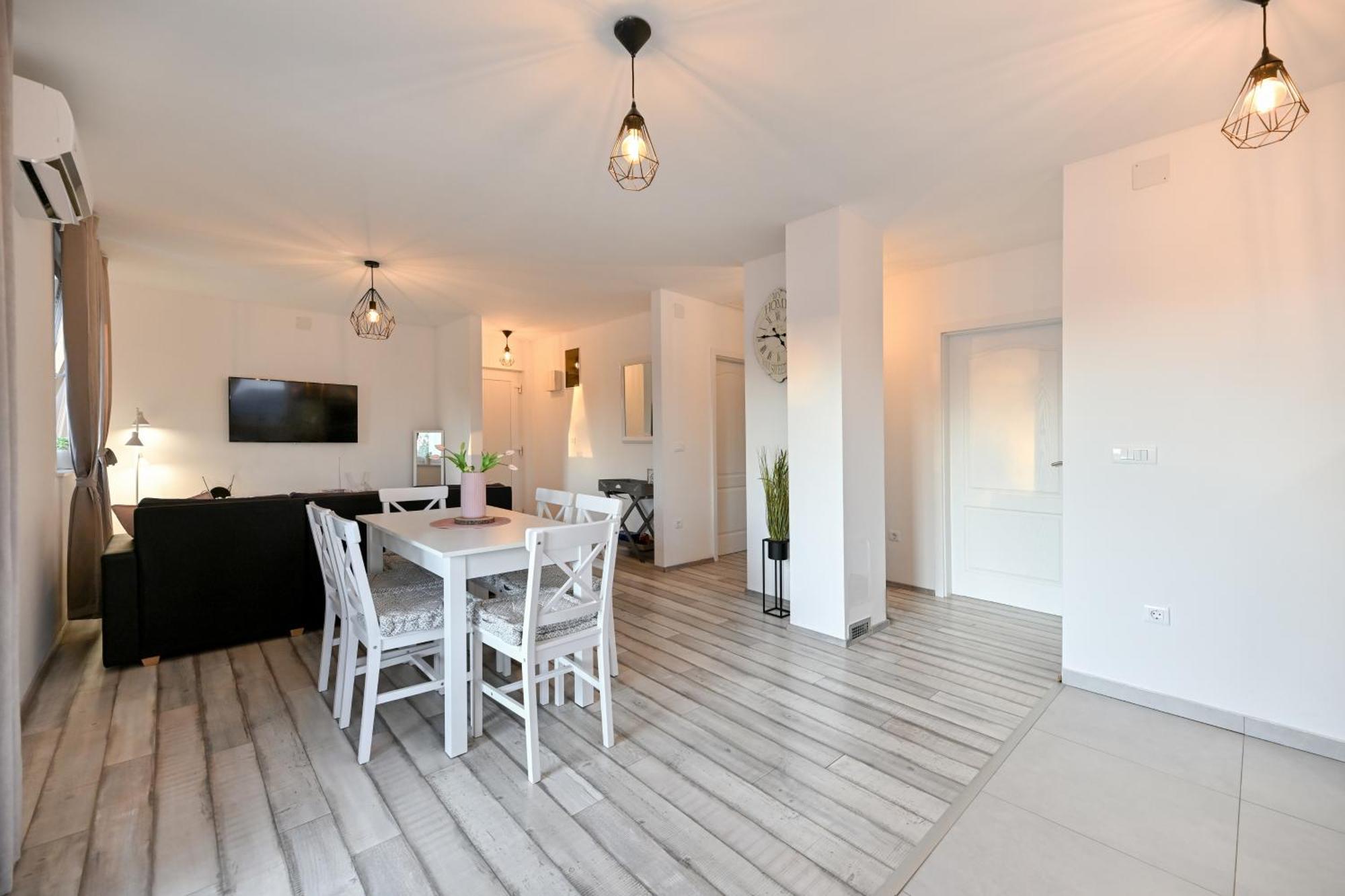 Holiday Home Aprilis With Pool, Jacuzzi And Sauna Galovac  Buitenkant foto
